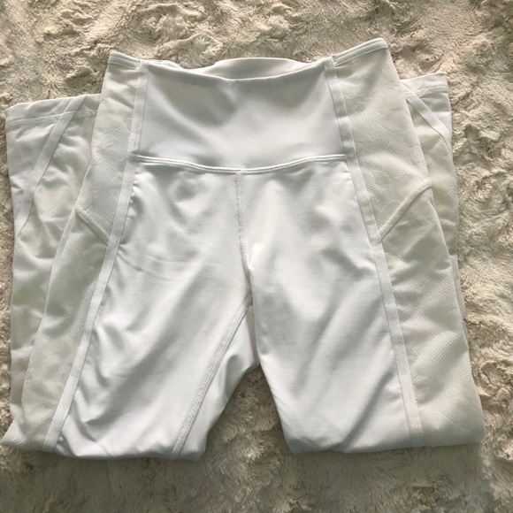 White mesh lululemon leggings - Picture 4 of 5